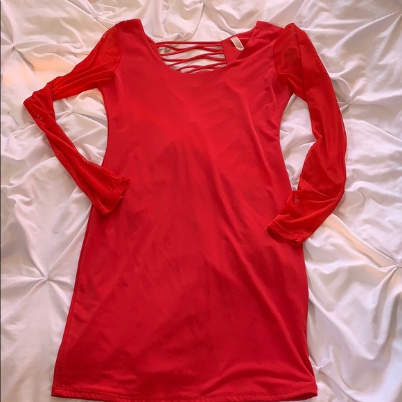 Red dress - Picture 1 of 2